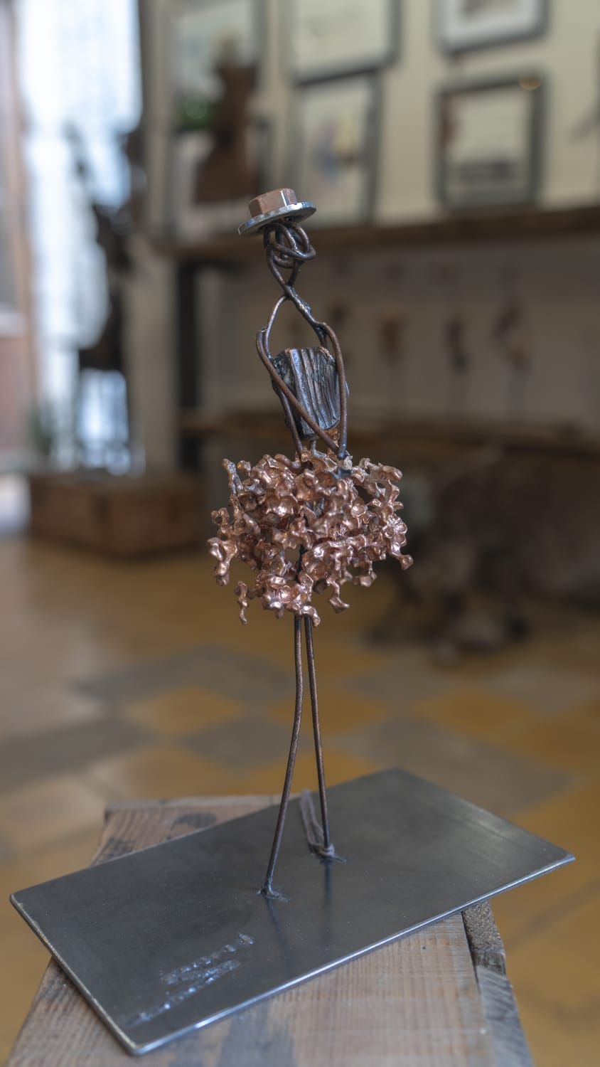 Atelier Mario Saravia, sculpture Danseuse